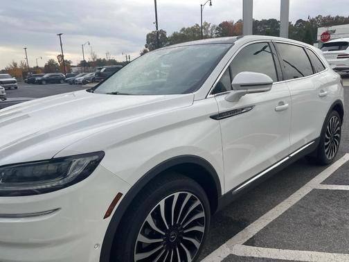 2022 Lincoln Nautilus Black Label
