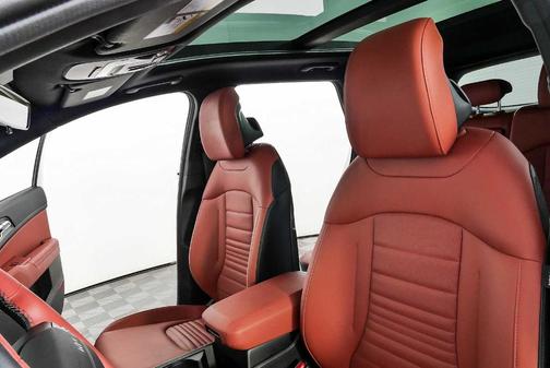 Glacial White Pearl 2026 Kia Sportage SX-Prestige