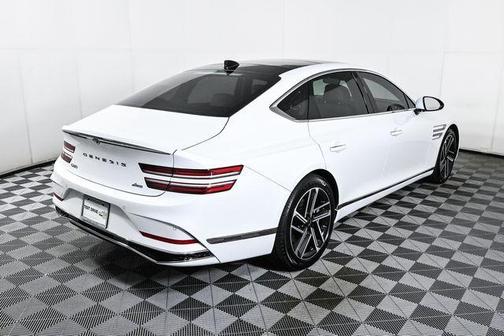 2025 Genesis G80 2.5T