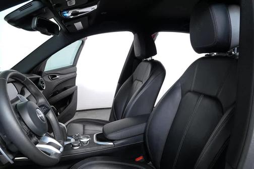 2022 Alfa Romeo Stelvio Sprint
