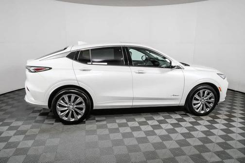 White Frost Tri-Coat 2025 Buick Envista Avenir