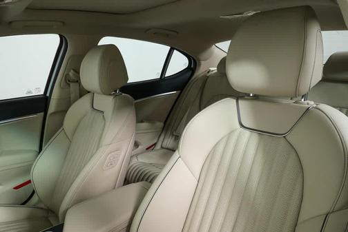 2026 Genesis G70 2.5T Prestige