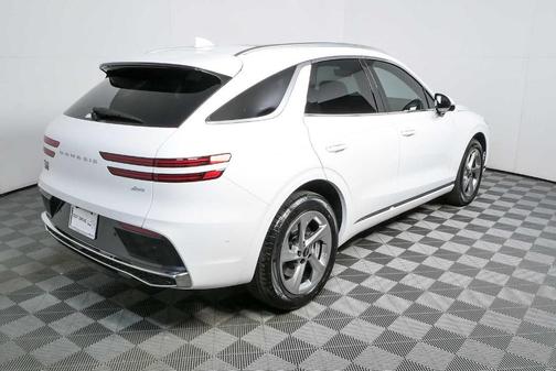 Uyuni White 2026 Genesis GV70 2.5T Advanced