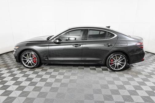 2025 Genesis G70 2.5T