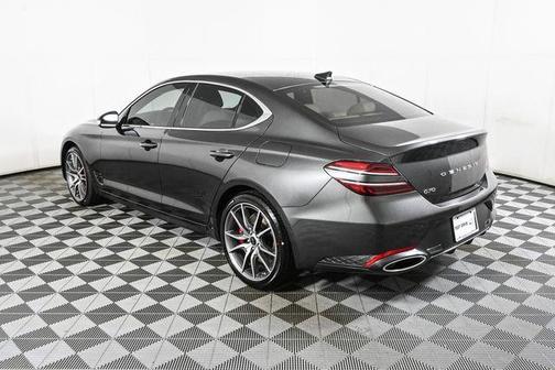 2025 Genesis G70 2.5T