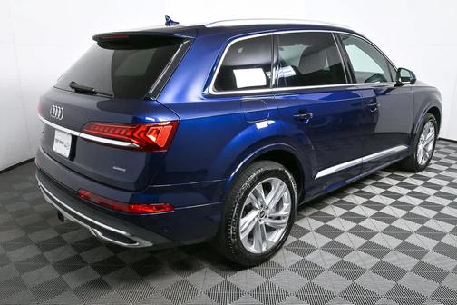2021 Audi Q7 55 Premium Plus