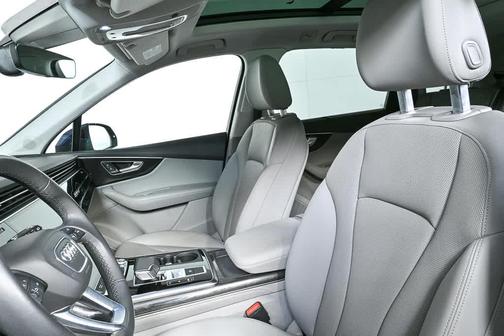 2021 Audi Q7 55 Premium Plus