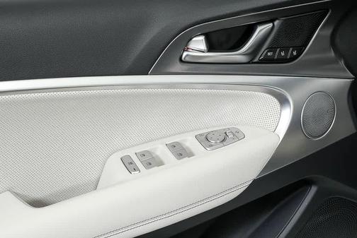 2026 Genesis G70 3.3T