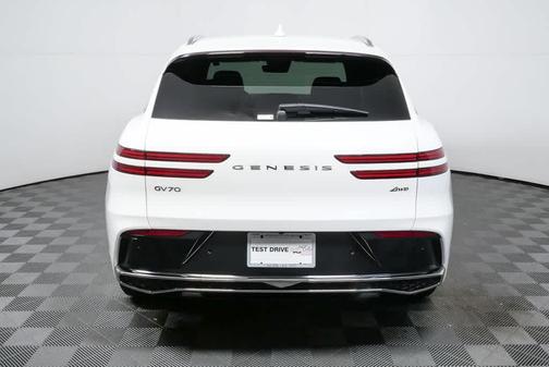 2026 Genesis GV70 2.5T