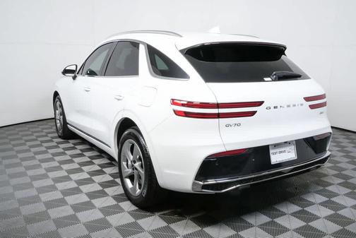 2026 Genesis GV70 2.5T