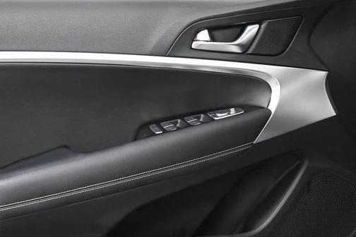 2026 Genesis G70 2.5T Standard