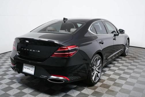 2026 Genesis G70 2.5T Standard