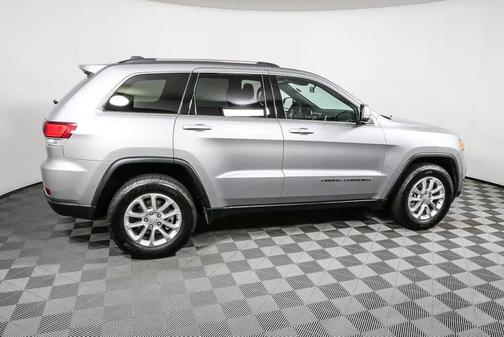 Billet Silver Metallic Clearcoat 2021 Jeep Grand Cherokee Laredo E