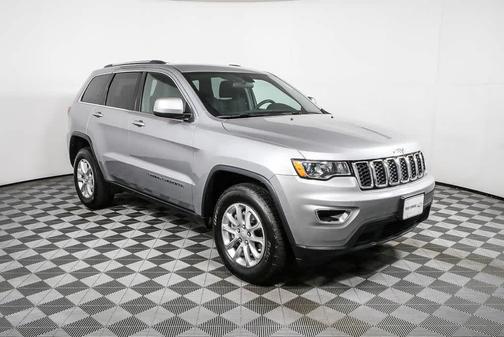 Billet Silver Metallic Clearcoat 2021 Jeep Grand Cherokee Laredo E