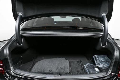 2025 Genesis G80 2.5T