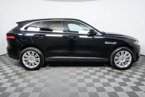 2019 Jaguar F-PACE 30t Portfolio