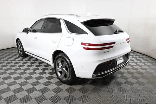 Uyuni White 2026 Genesis GV70 2.5T Advanced