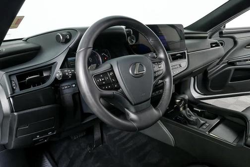 Eminent White Pearl 2023 Lexus ES 300h