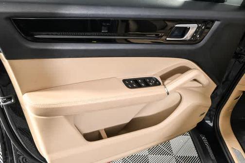 2022 Porsche Cayenne