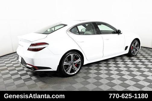 2025 Genesis G70 2.5T