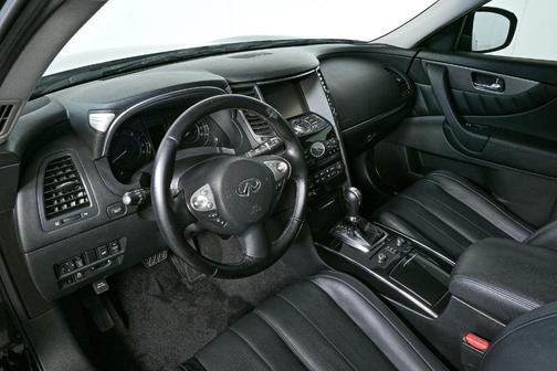 Black Obsidian 2014 INFINITI QX70 Base