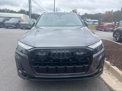2025 Audi Q7 55 Premium Plus