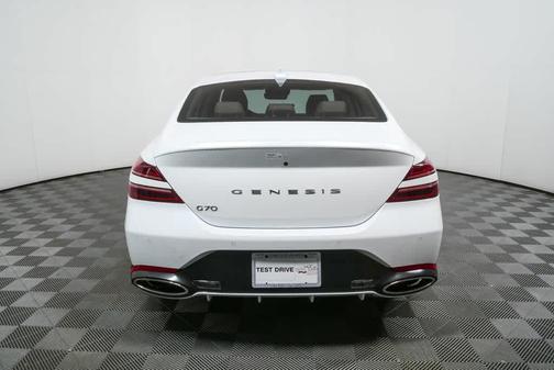 2026 Genesis G70 PRESTIGE