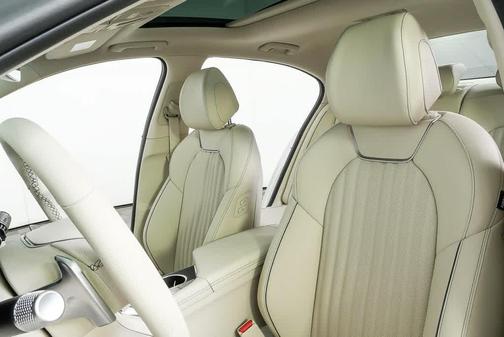 2026 Genesis G70 2.5T Prestige