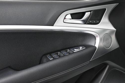 2026 Genesis G70 PRESTIGE