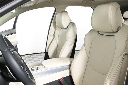 2022 Genesis GV70 2.5T
