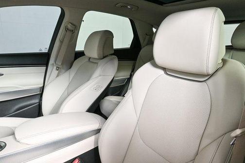 2022 Genesis GV70 2.5T