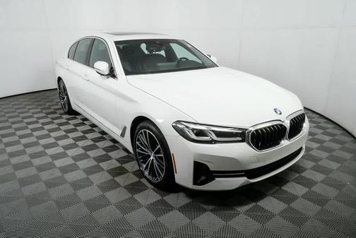 2022 BMW 540 i