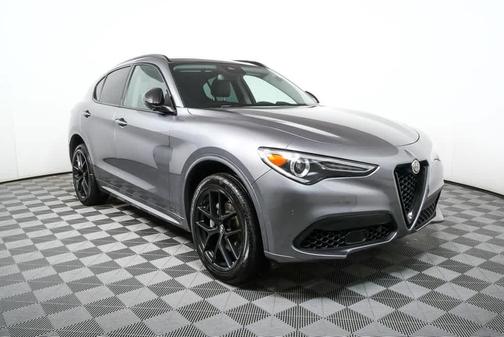 2021 Alfa Romeo Stelvio Base