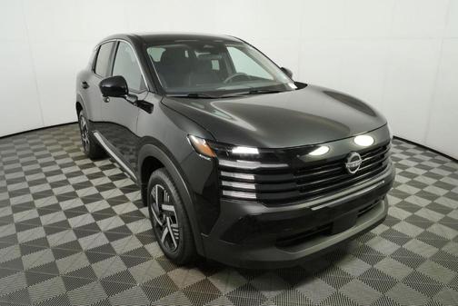 Super Black 2025 Nissan Kicks SV
