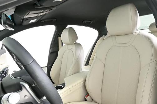 2026 Genesis G70 2.5T Standard