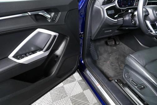 2021 Audi Q3 45 S line Premium