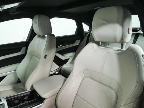 Fuji White 2022 Jaguar XF P300 R-Dynamic SE