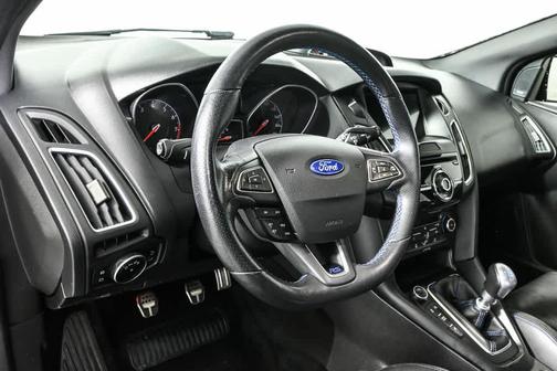 2017 Ford Focus RS Base