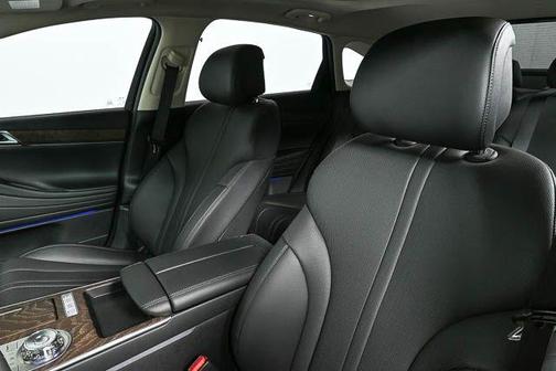 2025 Genesis G80 2.5T
