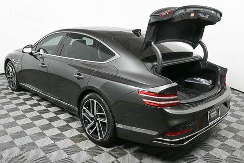 2025 Genesis G80 2.5T