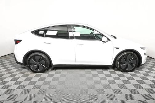 2026 Tesla Model Y Long Range