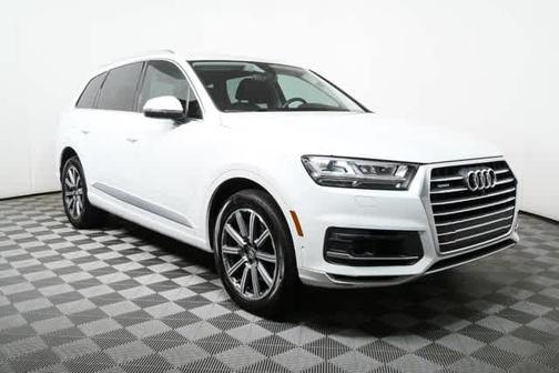 Glacier White Metallic 2019 Audi Q7 55 Premium Plus