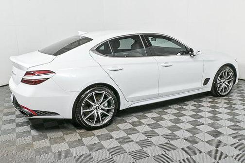 2025 Genesis G70 2.5T