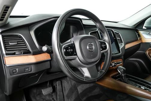 Ice White 2019 Volvo XC90 T6 Inscription