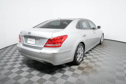 2012 Hyundai Equus Signature