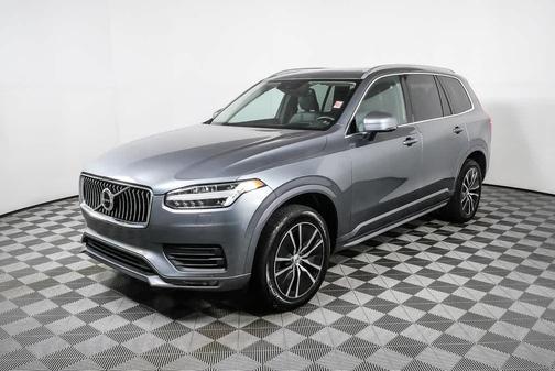 2020 Volvo XC90 T5 Momentum 7 Passenger