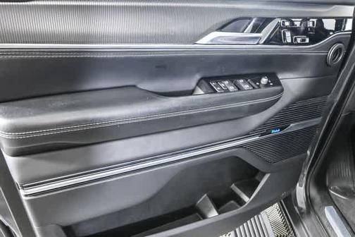 2022 Jeep Grand Wagoneer Series II