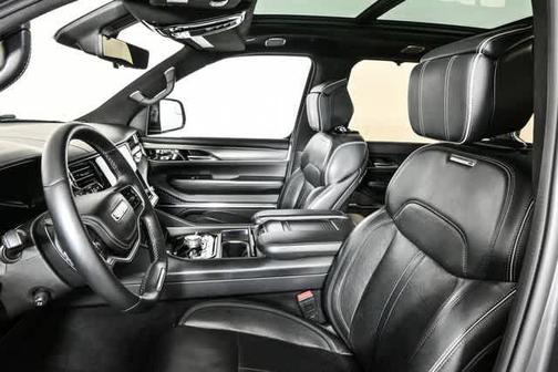 2022 Jeep Grand Wagoneer Series II