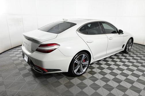 2025 Genesis G70 2.5T