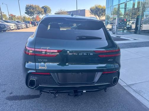 2023 Genesis GV70 2.5T